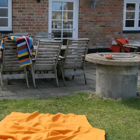 Strandfogedgarden Holiday home Ulfborg