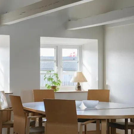 Strandfogedgarden Holiday home *